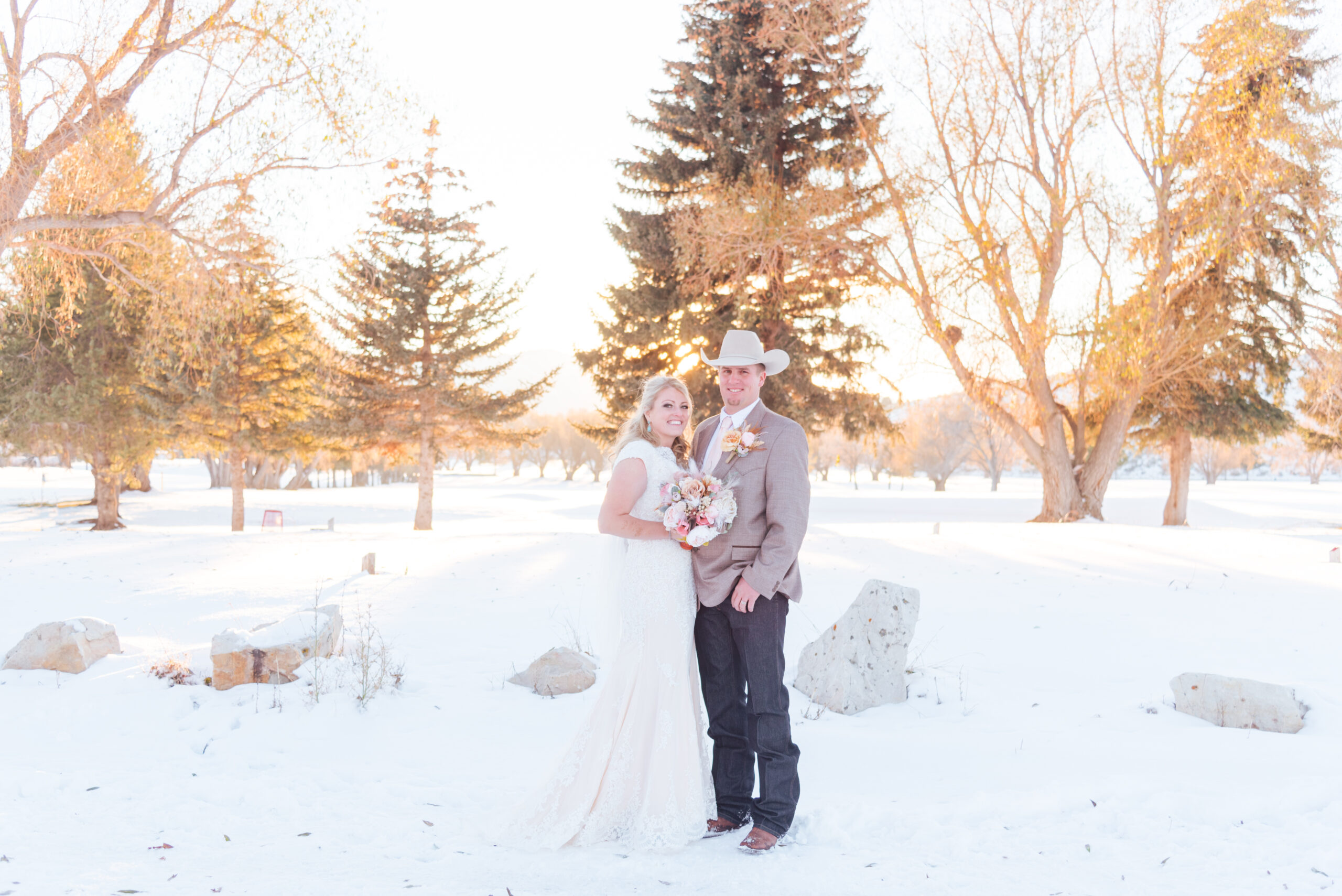 TY + LINSDAY WINTER WEDDING | COUPLES